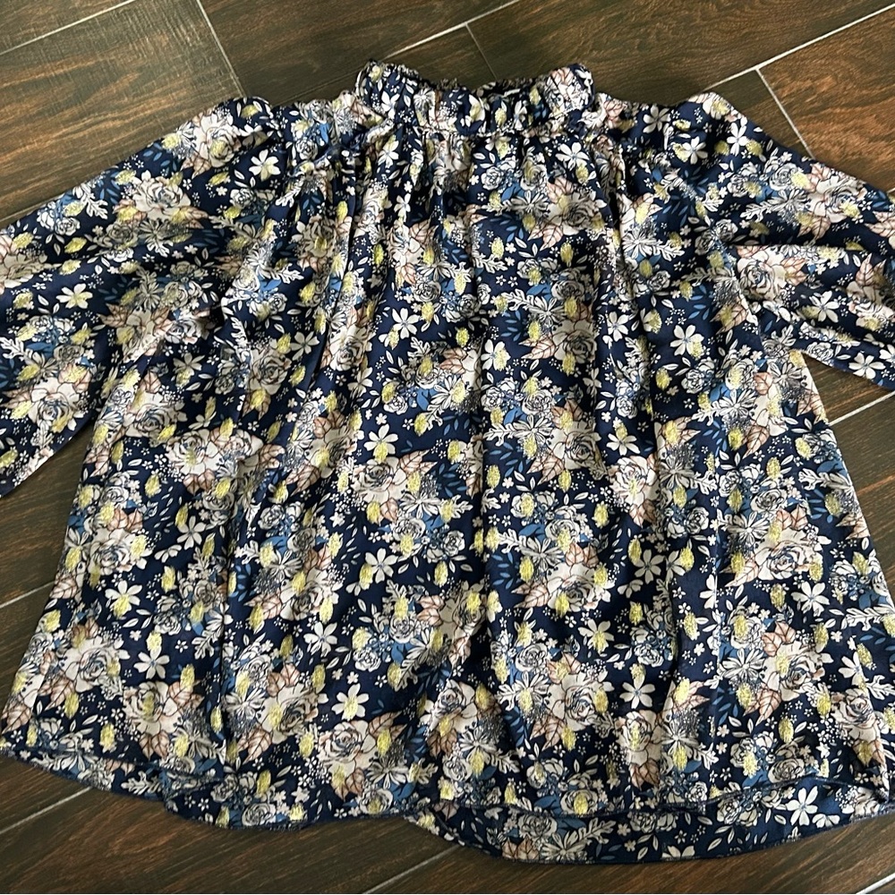 TCEC Floral Navy Women's Top w/ Gold Accents Bell Sleeve Flowy and Keyhole Back